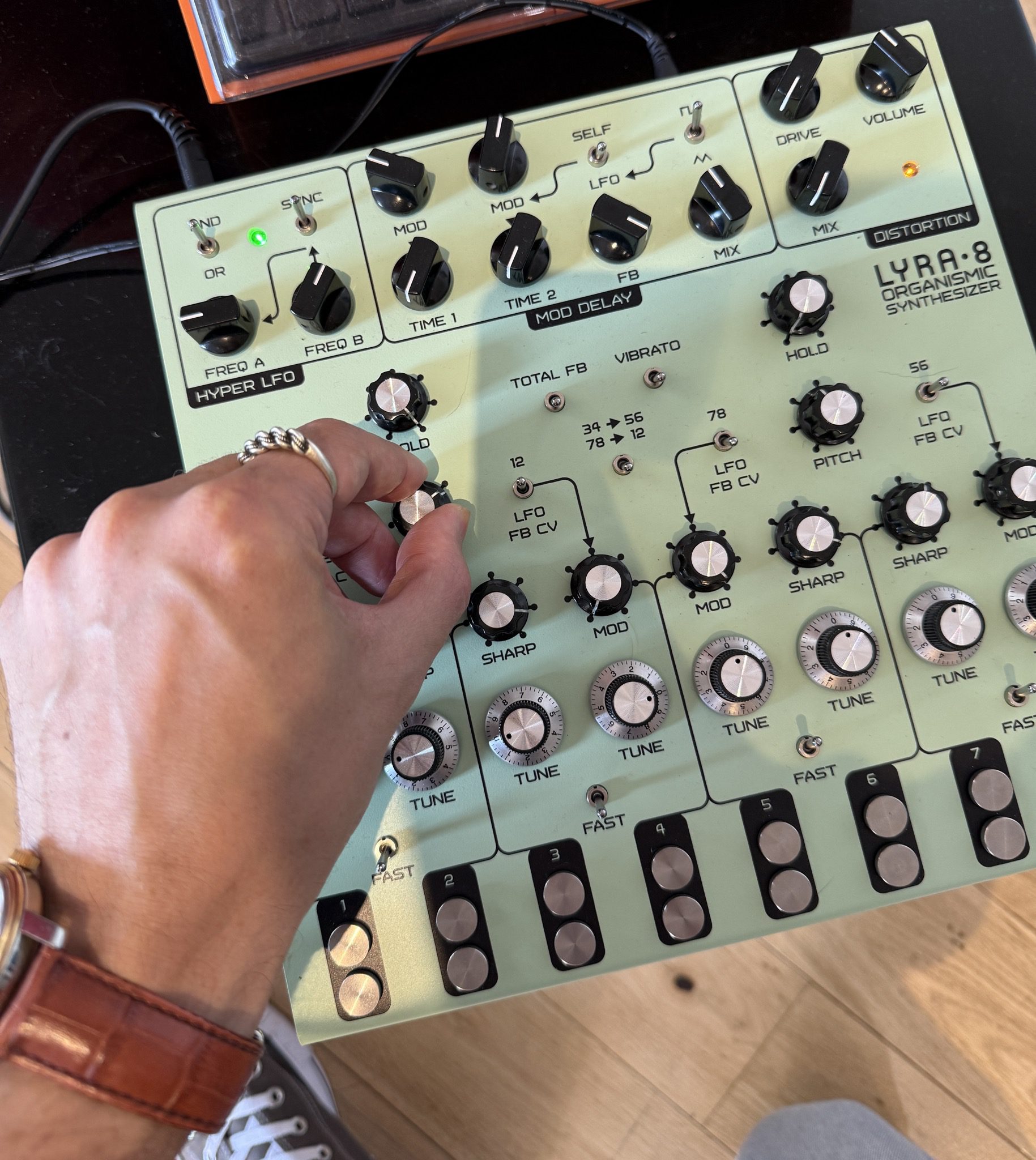 Isjtar improvizing on LYRA 8.